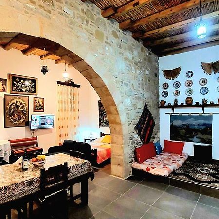 Traditional House Emmanouela Afantou Bagian luar foto